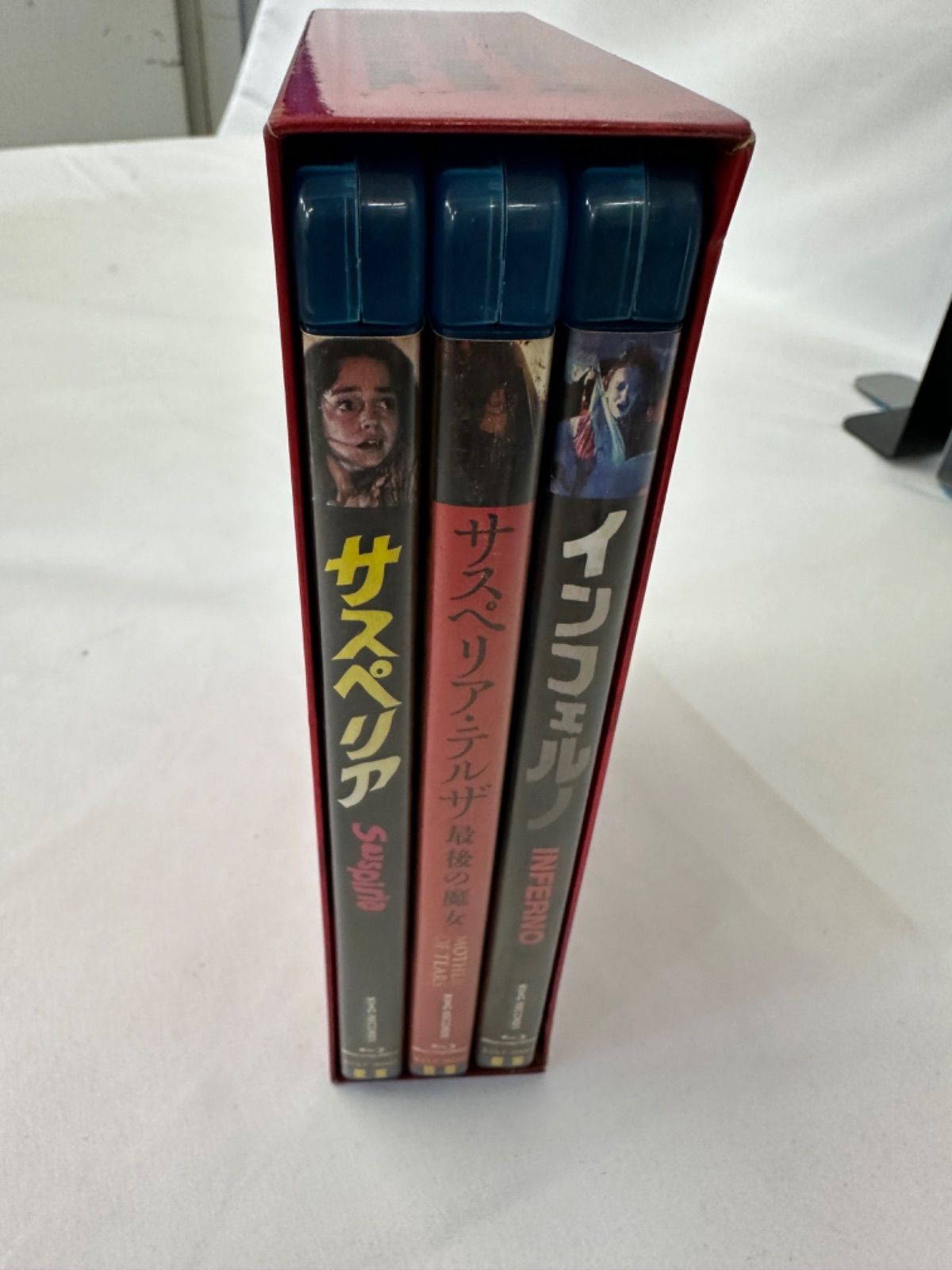 ダリオ・アルジェント 魔女3部作 Blu-rayBOX〈初回限定生産・3枚組〉管理7E - メルカリ