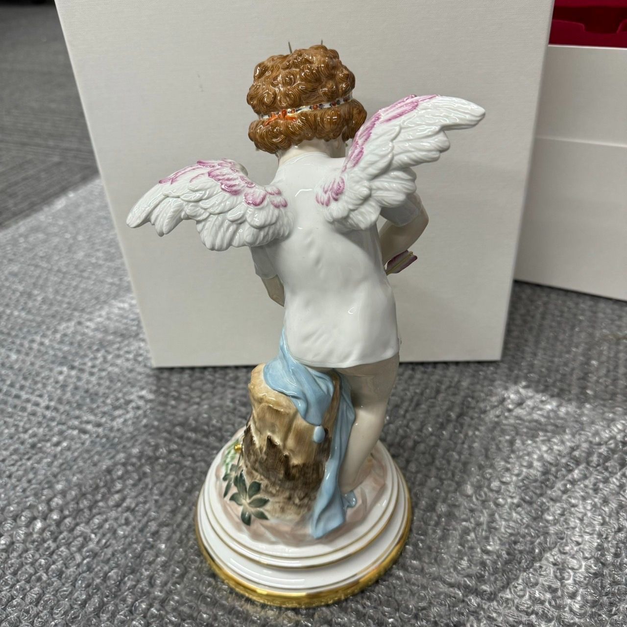 19ss Supreme Meissen Hand Painted Porcelain Cupid Figurine シュプリーム マイセン フィギュア  未使用 - メルカリ