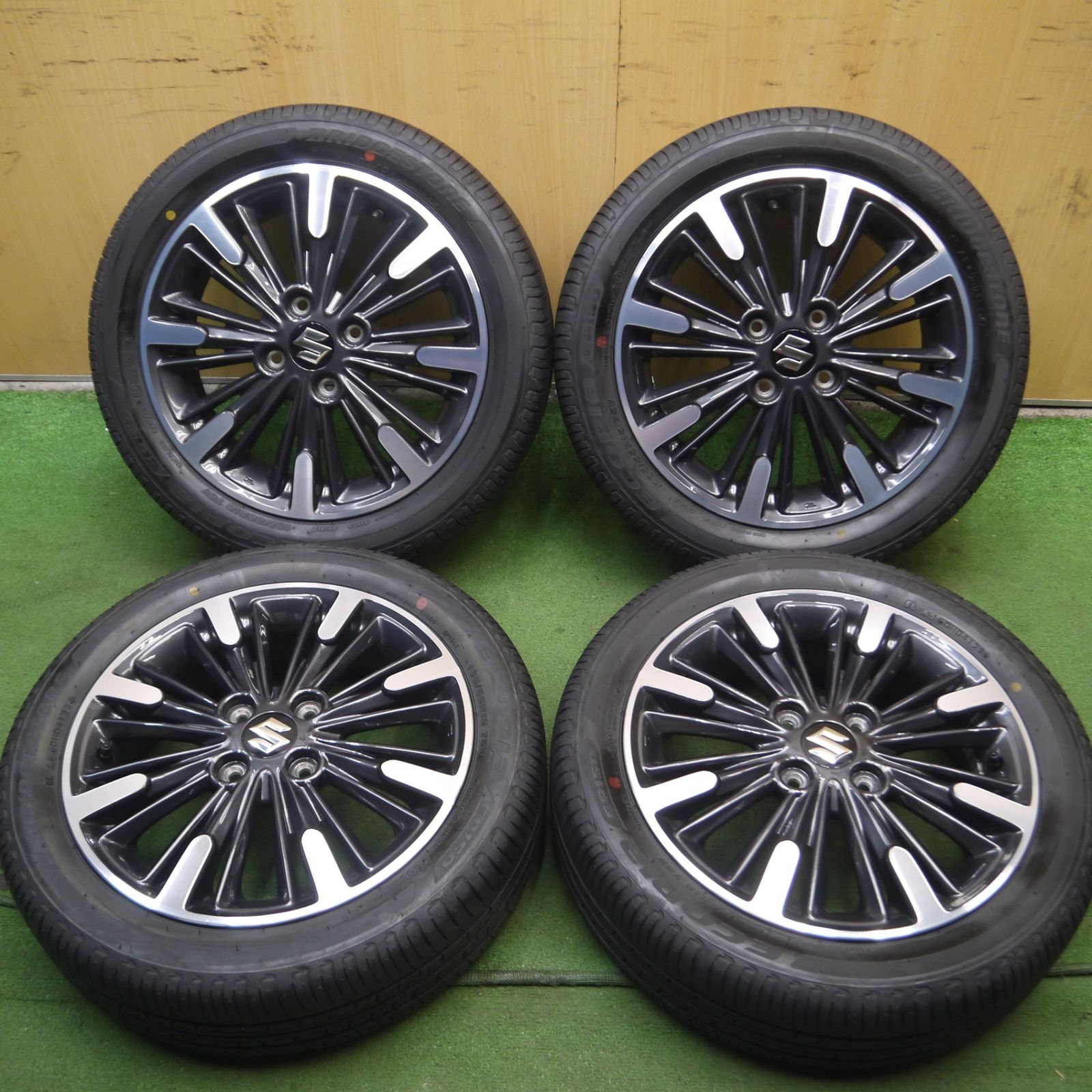 新古車外し保管品スズキスペーシアカスタム 純正アルミホイールタイヤ MK53S 新古車外し保管品スズキスペーシアカスタム 純正アルミホイール