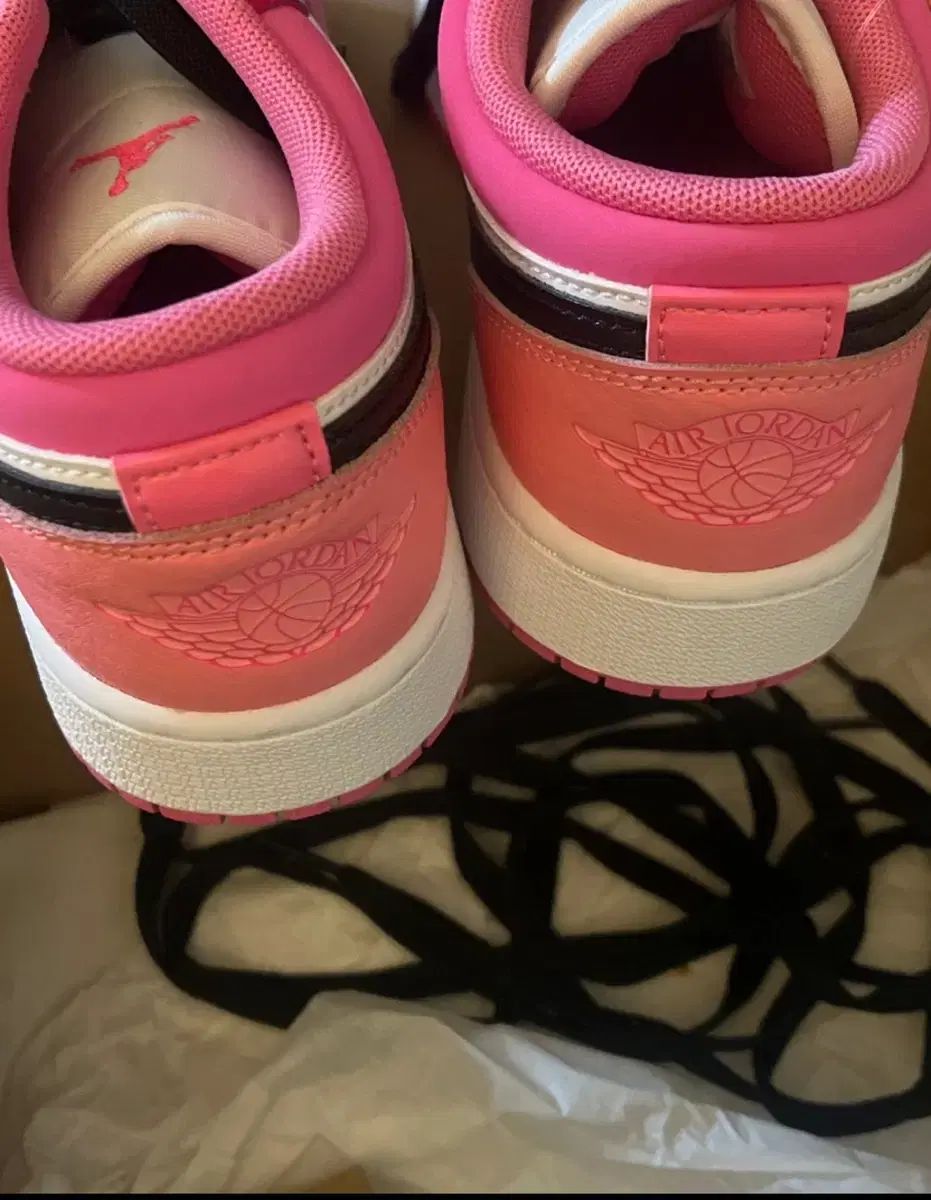ナイキ エア ジョーダン 1 ラッシュ ピンク