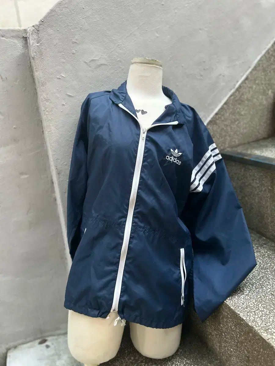 rare* 1980s アディダス 西ドイツ製 ネイビー 3本線 ウィンド