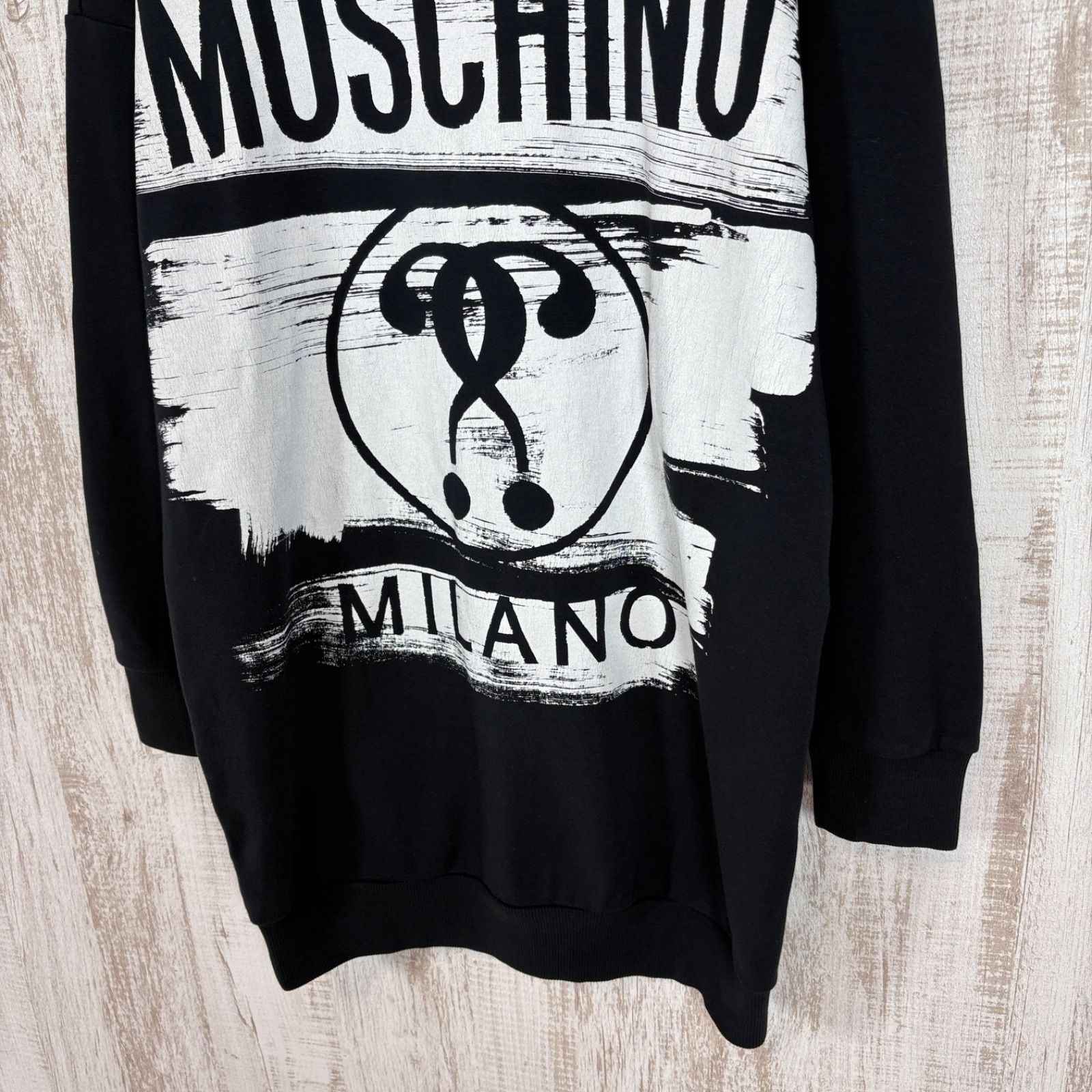 MOSCHINO モスキーノ レアデザイン ビッグロゴプリント クルーネック 