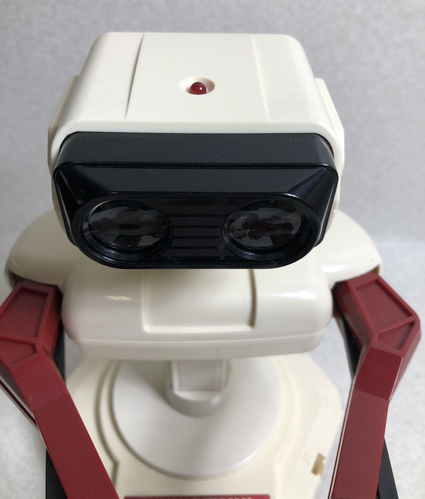 ファミリーコンピュータロボット/Nintendo/1985/レトロ/ジャンク ファミリーコンピュータロボット/Nintendo/1985/レトロ/ジャンク