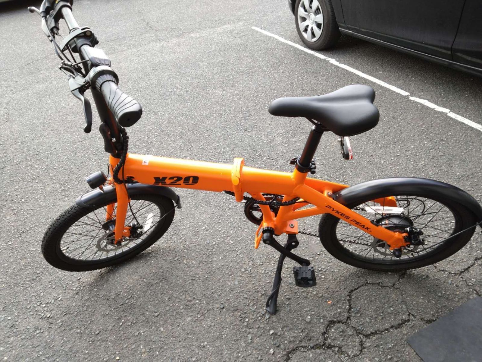 【引き取り限定】X20 折りたたみ電動アシスト自転車 Pykes Peak PYKES PEAK、最大80km走れる折りたたみ電動アシスト自転車に新色