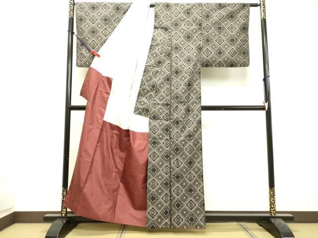 平和屋着物○本場大島紬 龍郷絣 花菱文 正絹 逸品 DAAU0607tw - メルカリ