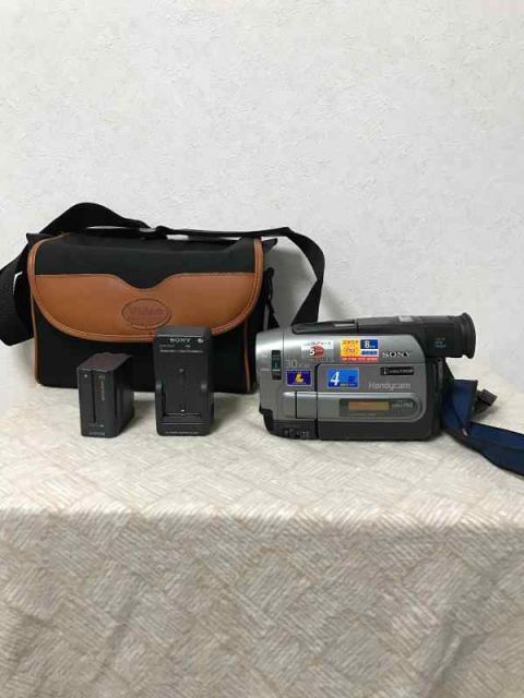 箱付属品あり Sony Handycam Hi8 ビデオカメラCCD-TRV92 SONY