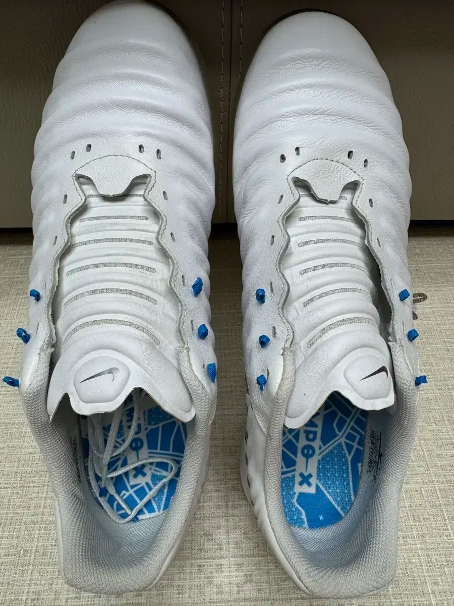 290 NIKE ナイキ ルナ レジェンド 7 プロ TF