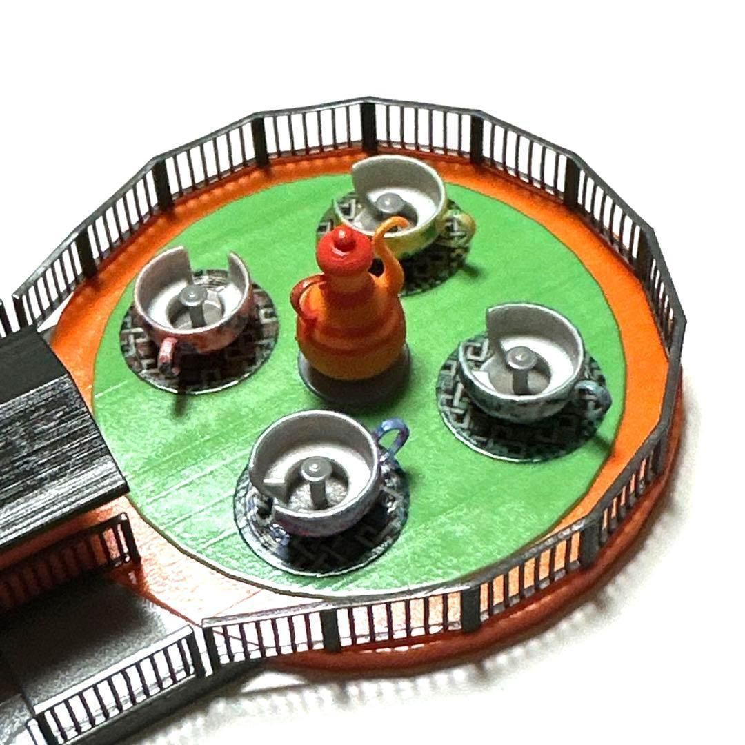 完成品　Nゲージ　遊園地　コーヒーカップ　フィギュアに　1/64より小　ジオラマ 完成品 Nゲージ 遊園地 コーヒーカップ フィギュアに 1/64より小