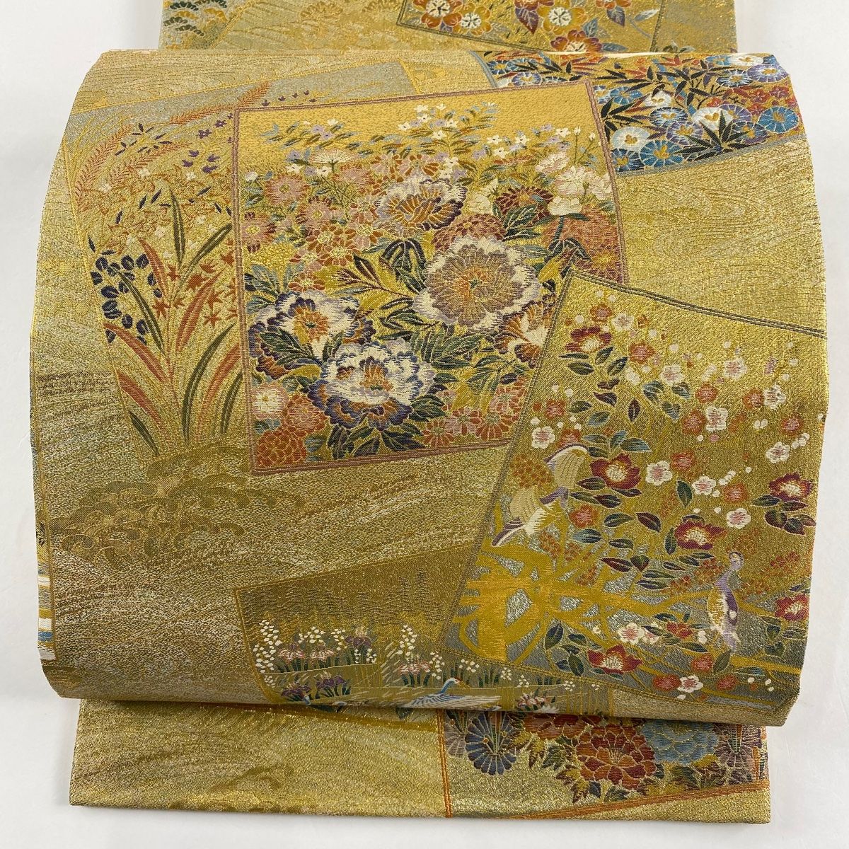 丸帯 加賀名品百撰 色紙 花鳥 金糸 本金箔 金色 お太鼓柄 正絹