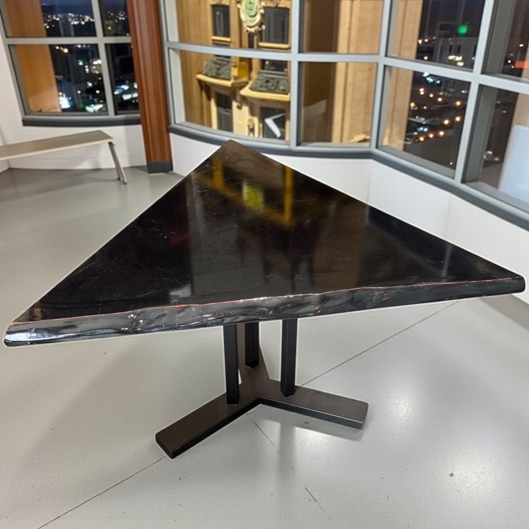 北欧ヴィンテージ 三角 木製 ダイニングテーブル 古い三角テーブル アンティーク