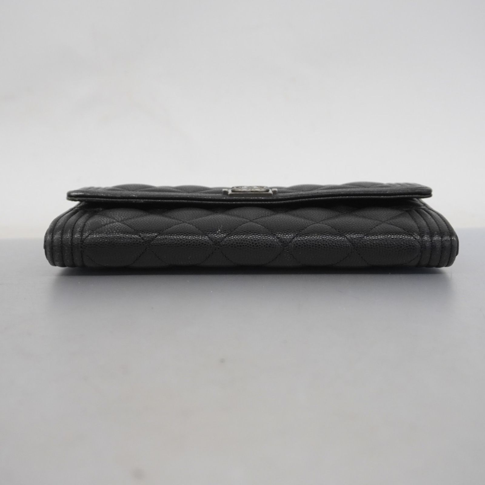 シャネル(Chanel) シャネル 長財布 ボーイシャネル キャビアスキン