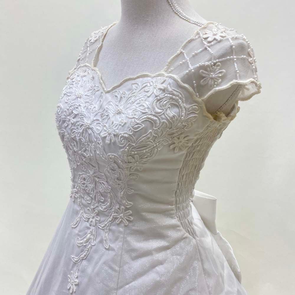 ウェディングドレス 11号 LovelyWedding 中古 ハートカット A