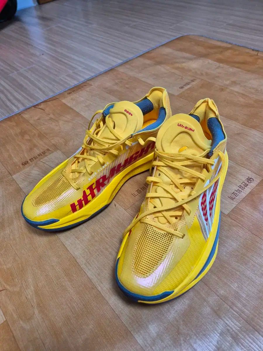 LI-NING リーニン ウルトラ ライト 2025 275 cm