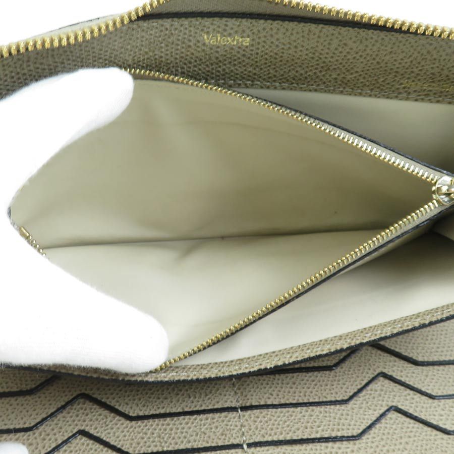 ラウンドファスナー長財布