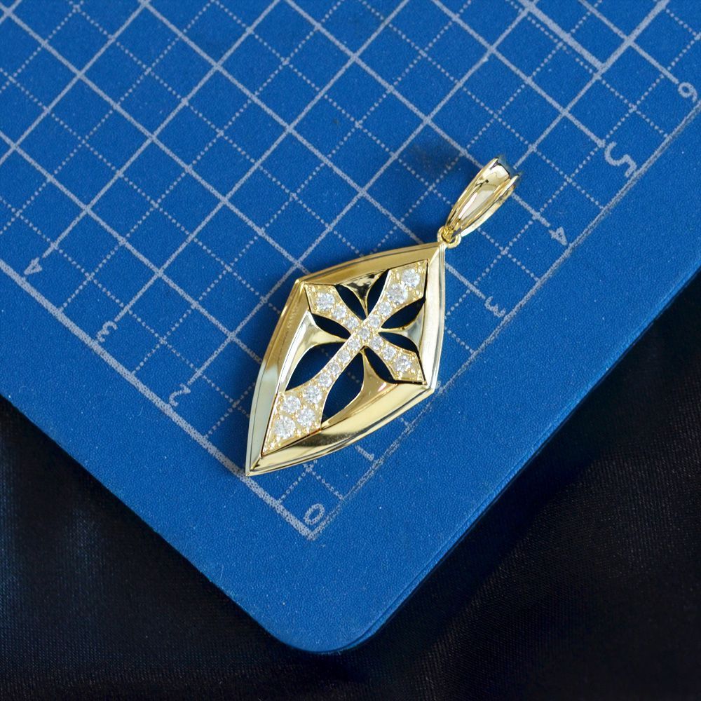 ペンダントトップ メンズ K18 18K 18金 イエローゴールド ダイヤモンド