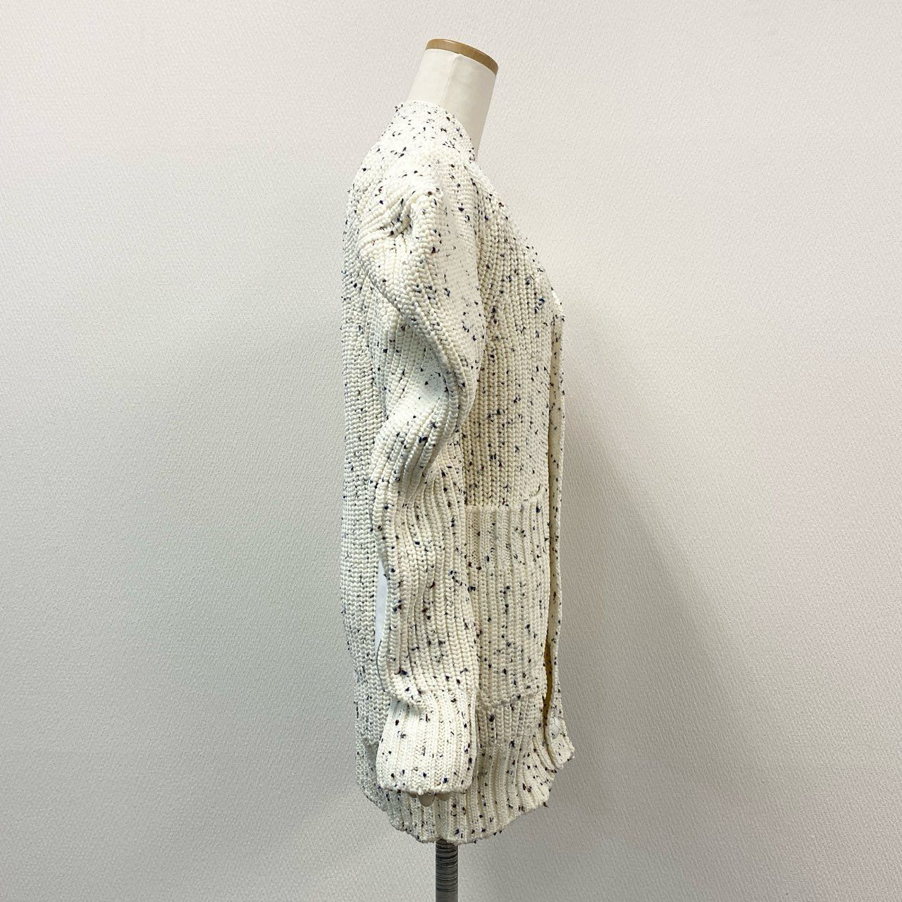 sacai - 73f27 極美品 sacai サカイ 25ss Nep Yarn Knit Cardigan ニットカーディガン 変形デザイン レザー切替 25-07656 1 ホワイト系 ポリエステル レディース 73f27 極美品 sacai サカイ 25ss Nep Yarn Knit Cardigan ニット