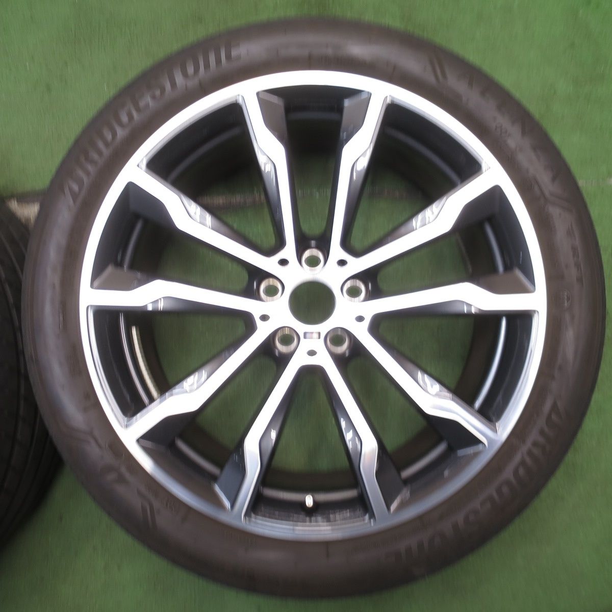 美品 スタッドレス BMW X3,X4(G01,G02) MAK ルフトFF 【公式通販】