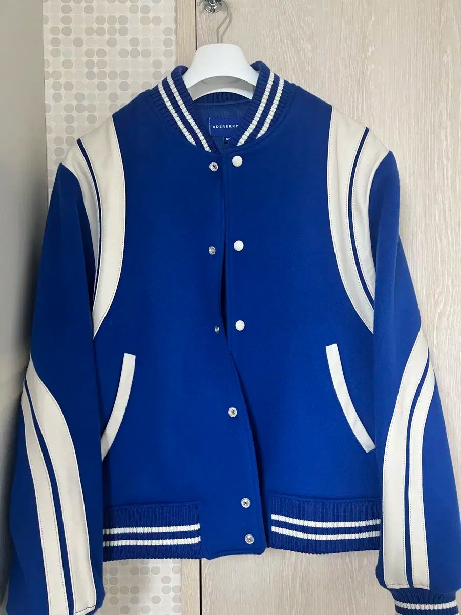 アーサー・アラー つぶやき ブルゾン 歴史的名品を現代に蘇らせたブルックス  ブラザーズの「アーカイブコレクション」集大成となるラストコレクションが発売開始！ | 株式会社ブルックス ブラザーズ ジャパンのプレスリリース