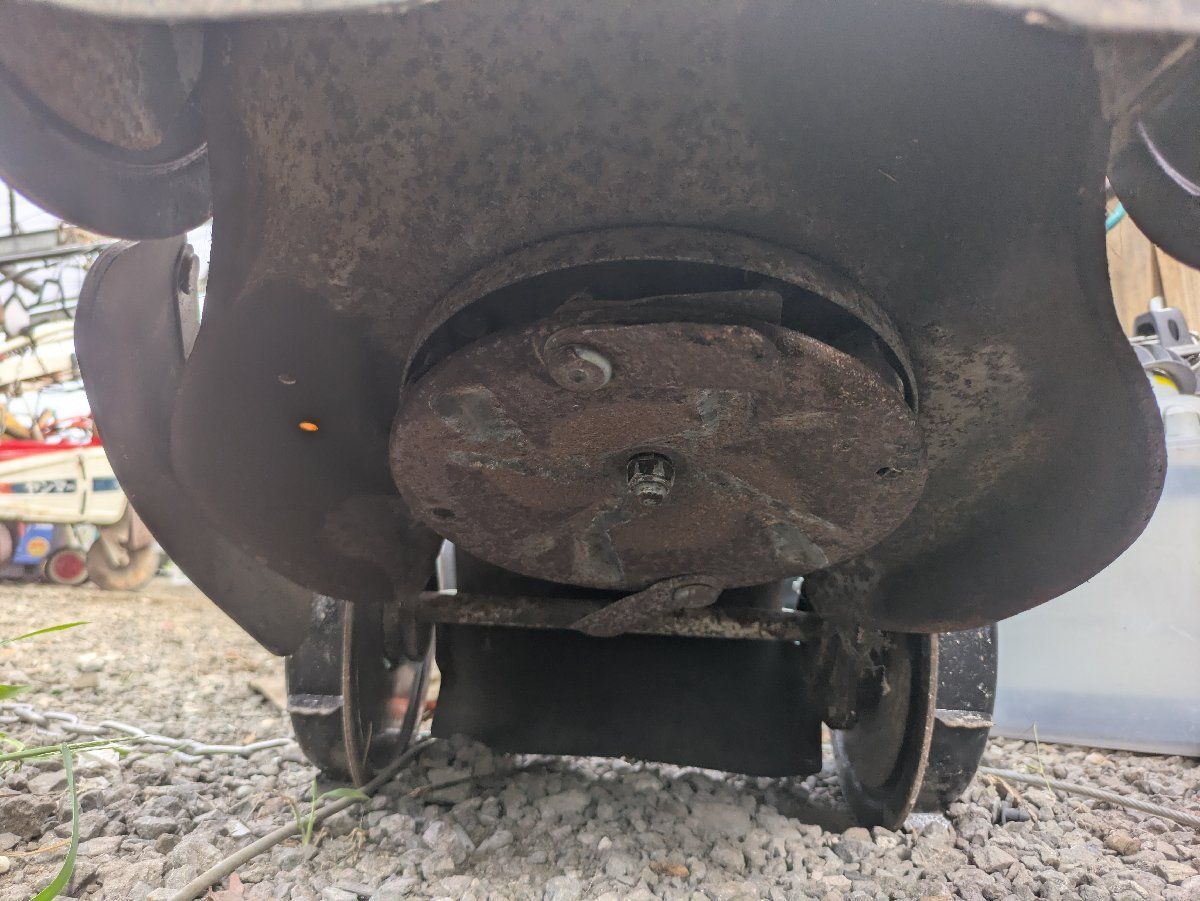 ２サイクルエンジン自走式斜面草刈り機SP300