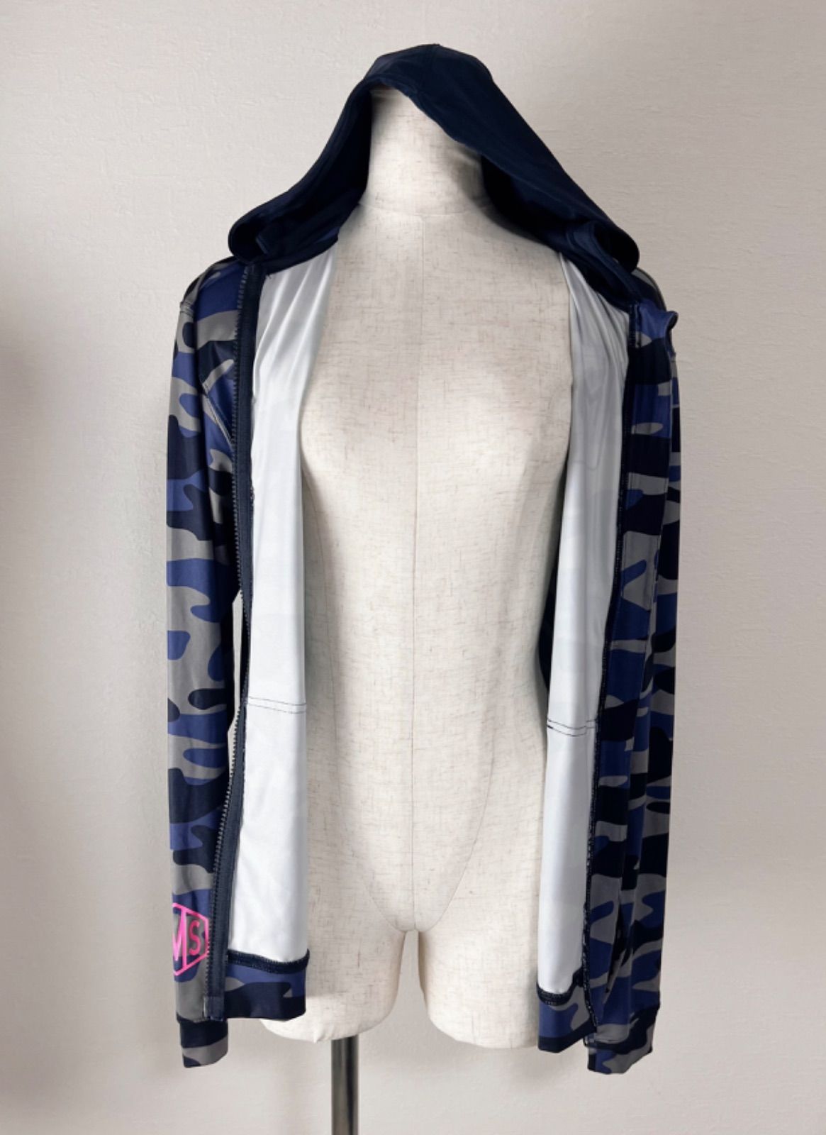 muta MARINE ムータ マリン パーカー 迷彩 青 WHITEMONARCHHOTEL_COM