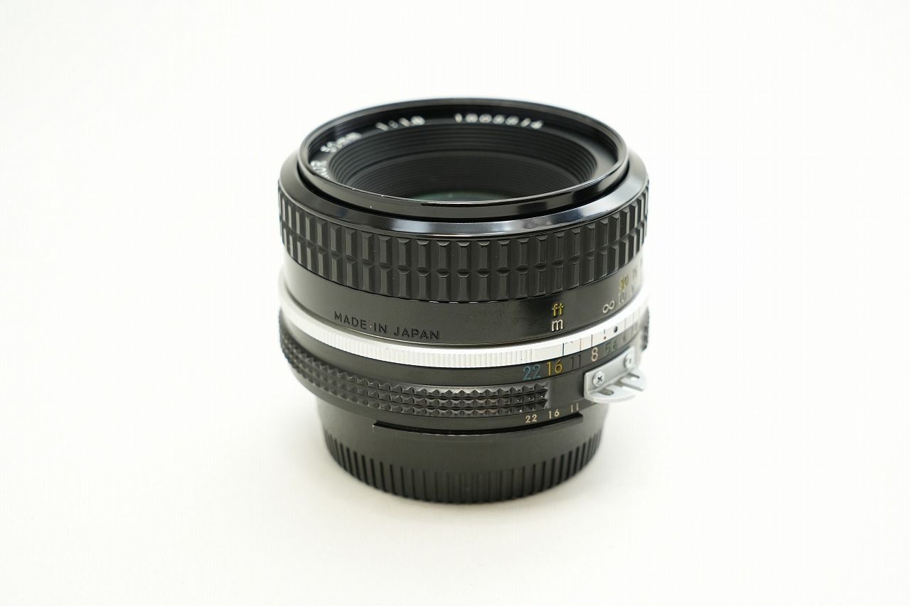 純正フード付き 単焦点　Nikon Ai NIKKOR 50mm F1.8 純正フード付き 単焦点 Nikon Ai NIKKOR 50mm F1.8 純正フード付き 単