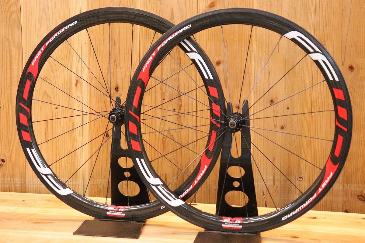 FFWD F4R カーボンホイール前後セットチューブラータイヤ付き FFWD F4R カーボンホイール前後セットチューブラータイヤ付き 【公式通販】