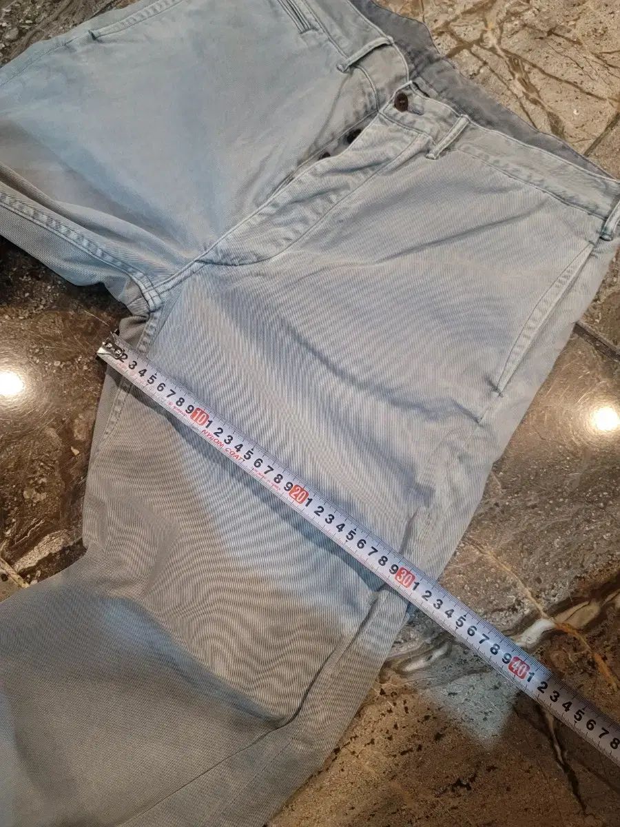 ダイング パンツ