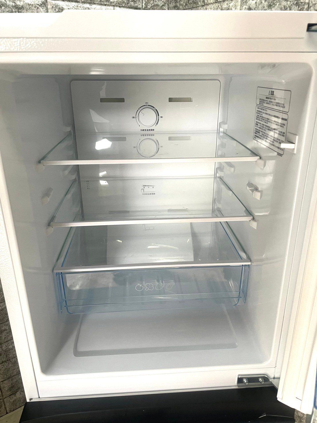 高年式‼︎大阪送料無料☆3か月保障付き☆冷蔵庫☆2023年☆ハイセンス