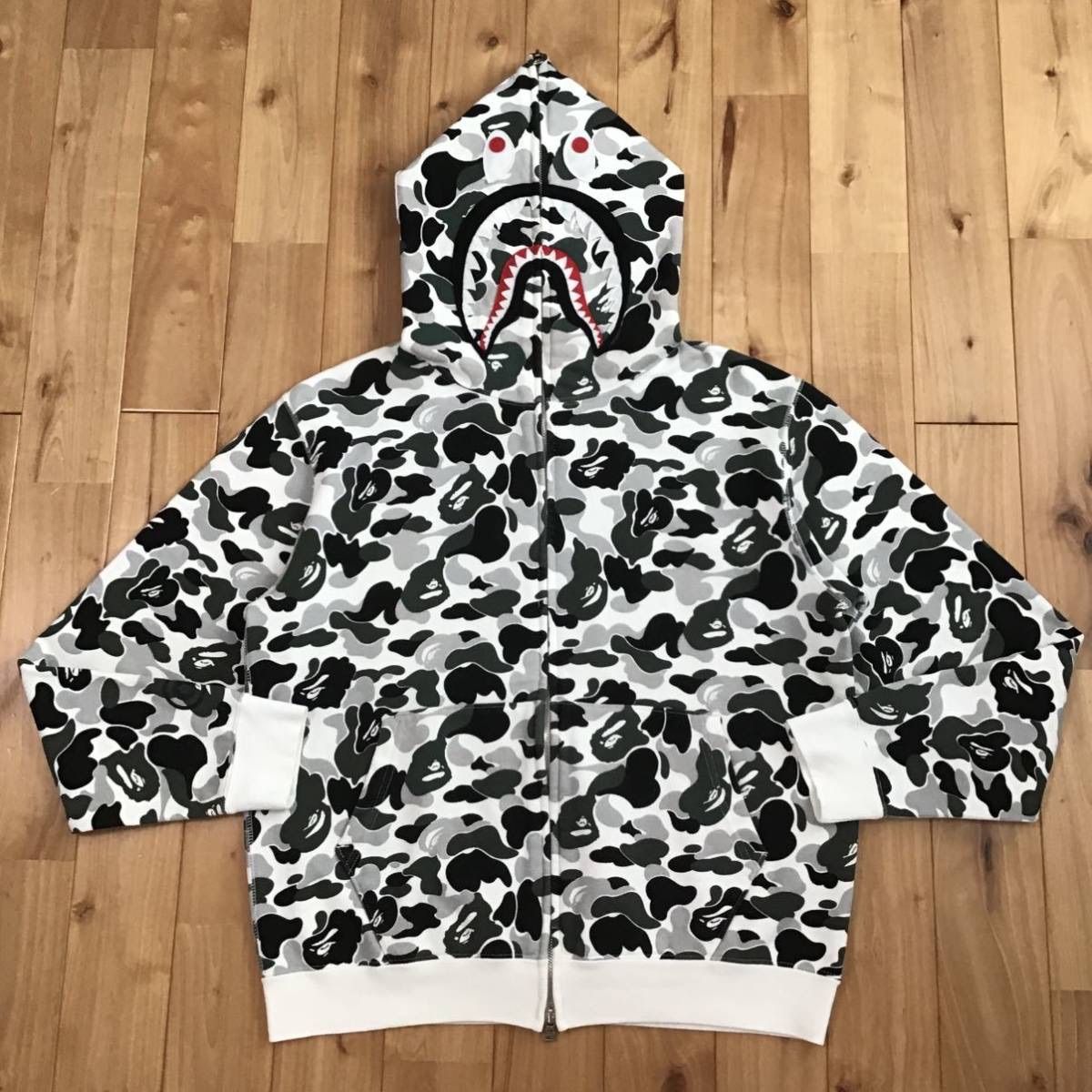 BAPE 京都限定 カラーカモ シャークパーカー