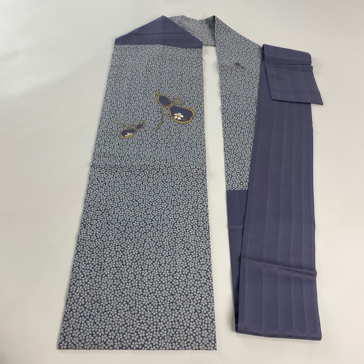 美品】 名古屋帯 秀品 瓢箪 桜 刺繍 金彩 青灰色 正絹 【中古】 - メルカリ