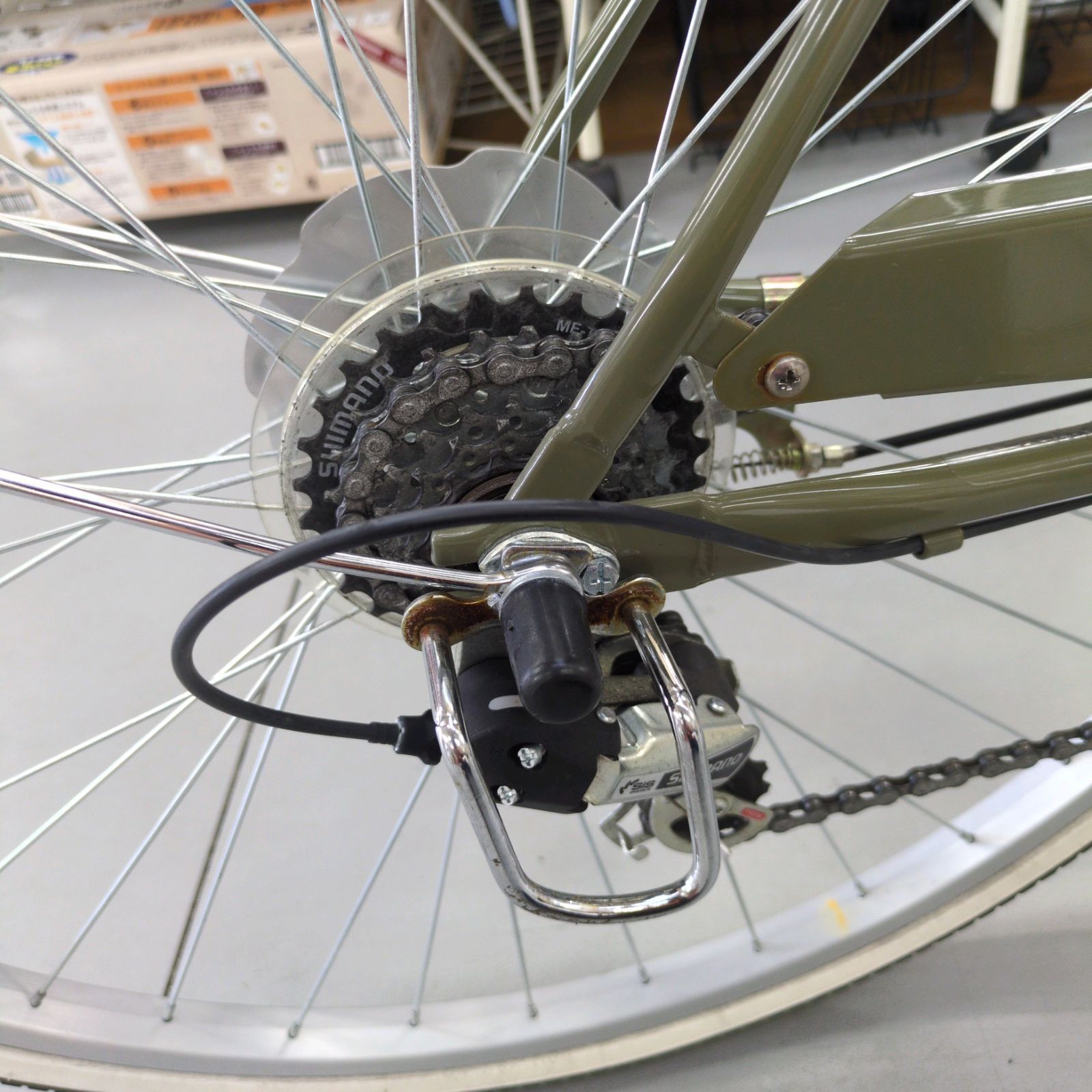 J056 ☆多少の小キズ使用感☆軽快スポーツ自転車☆INNOVATION FACTORY