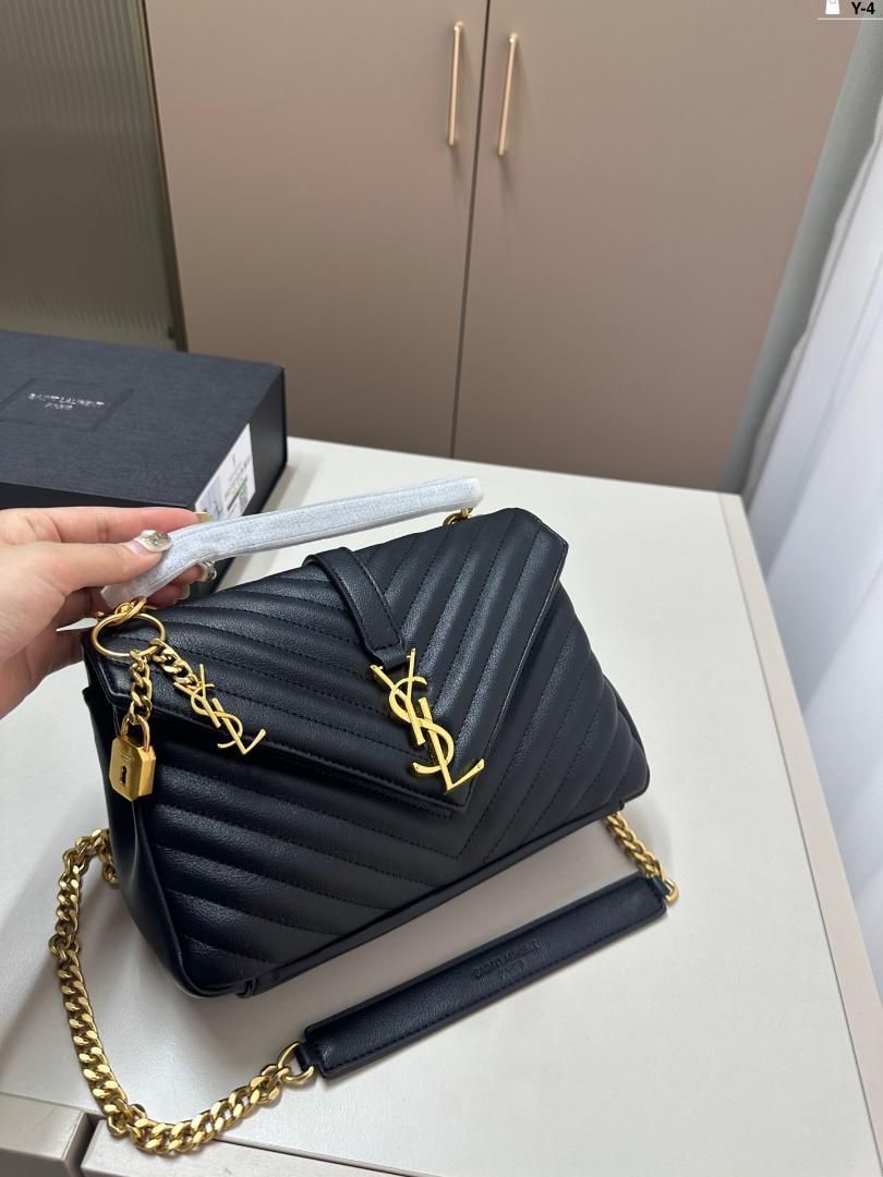 イブサンローラン カサンドラ ショルダーバッグ YVES SAINT