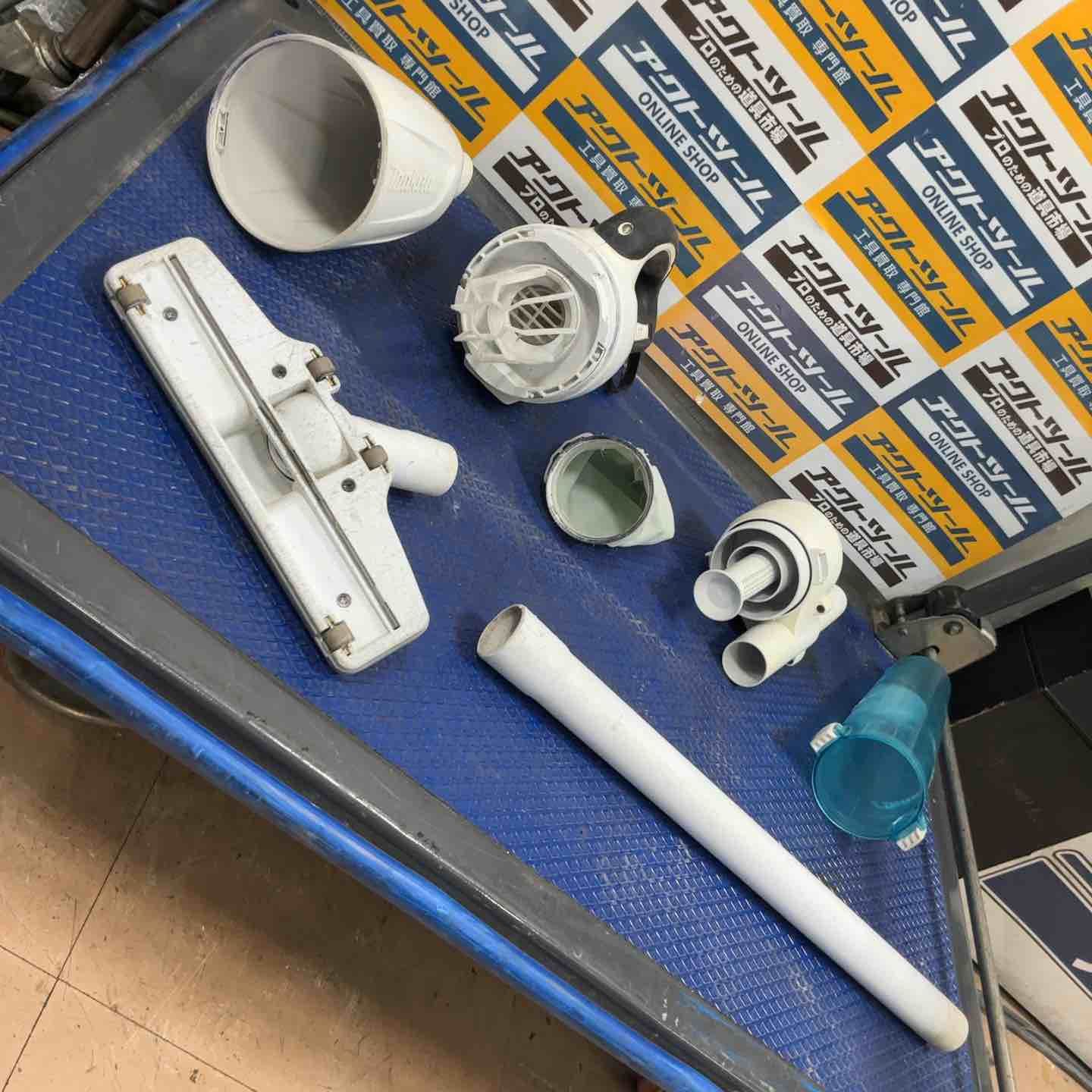 当店だけ！バッテリー充電器も1年保証! マキタ 青 CL180FDRF (軽量・静音・サイクロン付ver) 18V 掃除機 カプセル式 サイクロン バッテリー コンパクト充電器