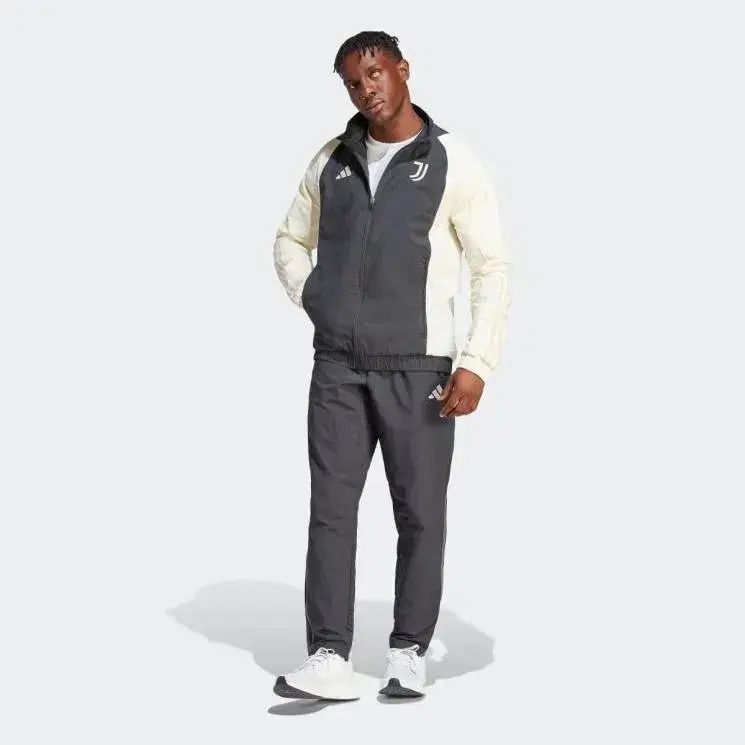 23 ー 24 ユヴェントスFC ユーロ プレゼンテーション ジャケット ブラック