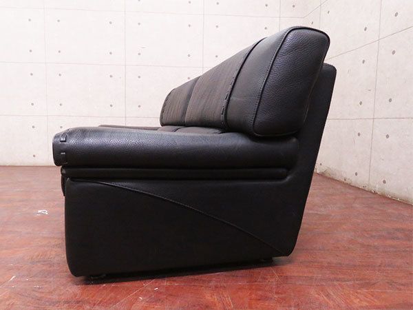 展示品 formenti/フォルメンティ 黒総革張り 厚革 3人掛けソファ