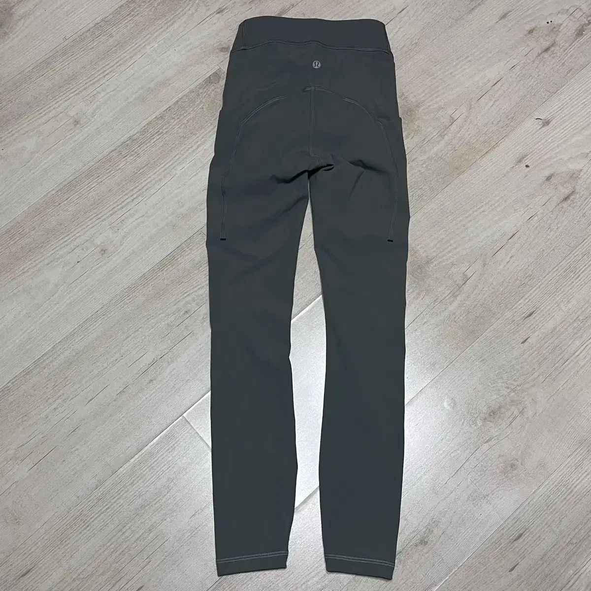 lululemon ルルレモン