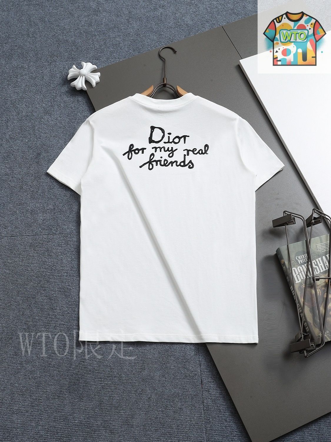 今日特価】Dior CD 微寛版型 刺繍 T シャツ-3 - メルカリ