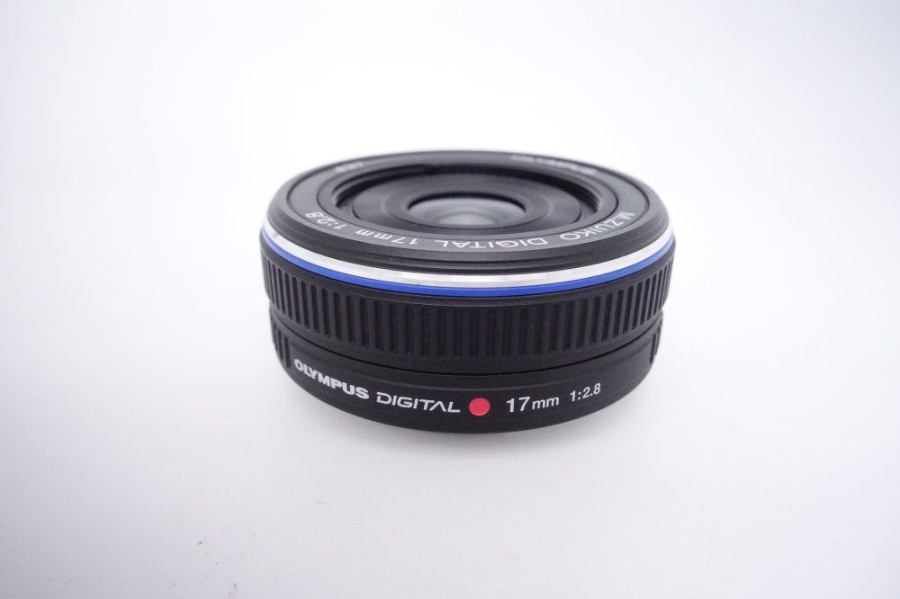 極上品】オリンパス OLYMPUS パンケーキレンズ M.ZUIKO DIGITAL 17mm