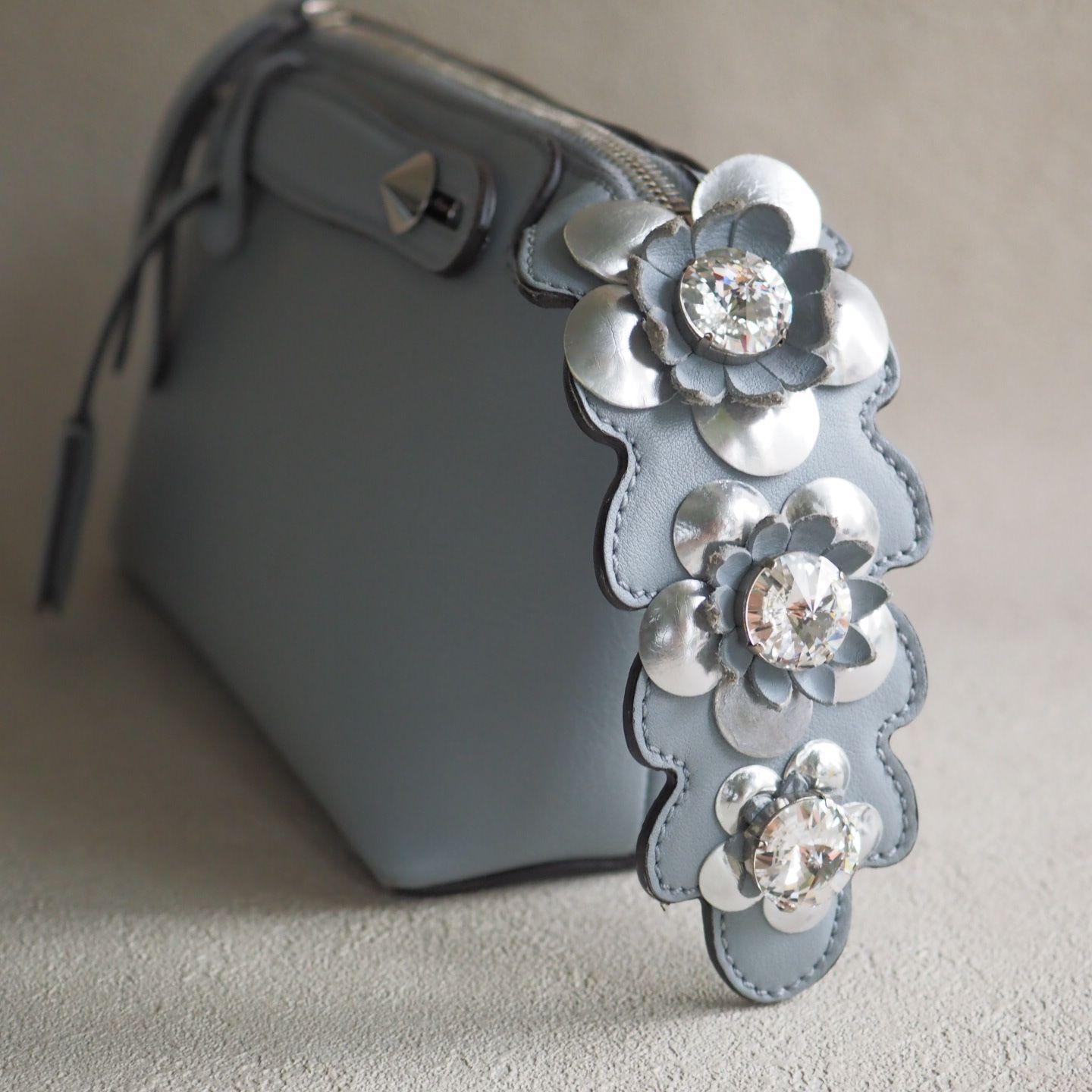 フェンディFENDI バイザウェイbytheway フラワー