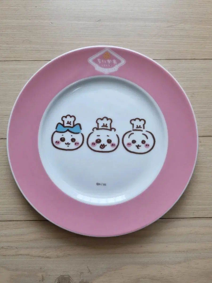 ちいかわ レストラン 受け皿