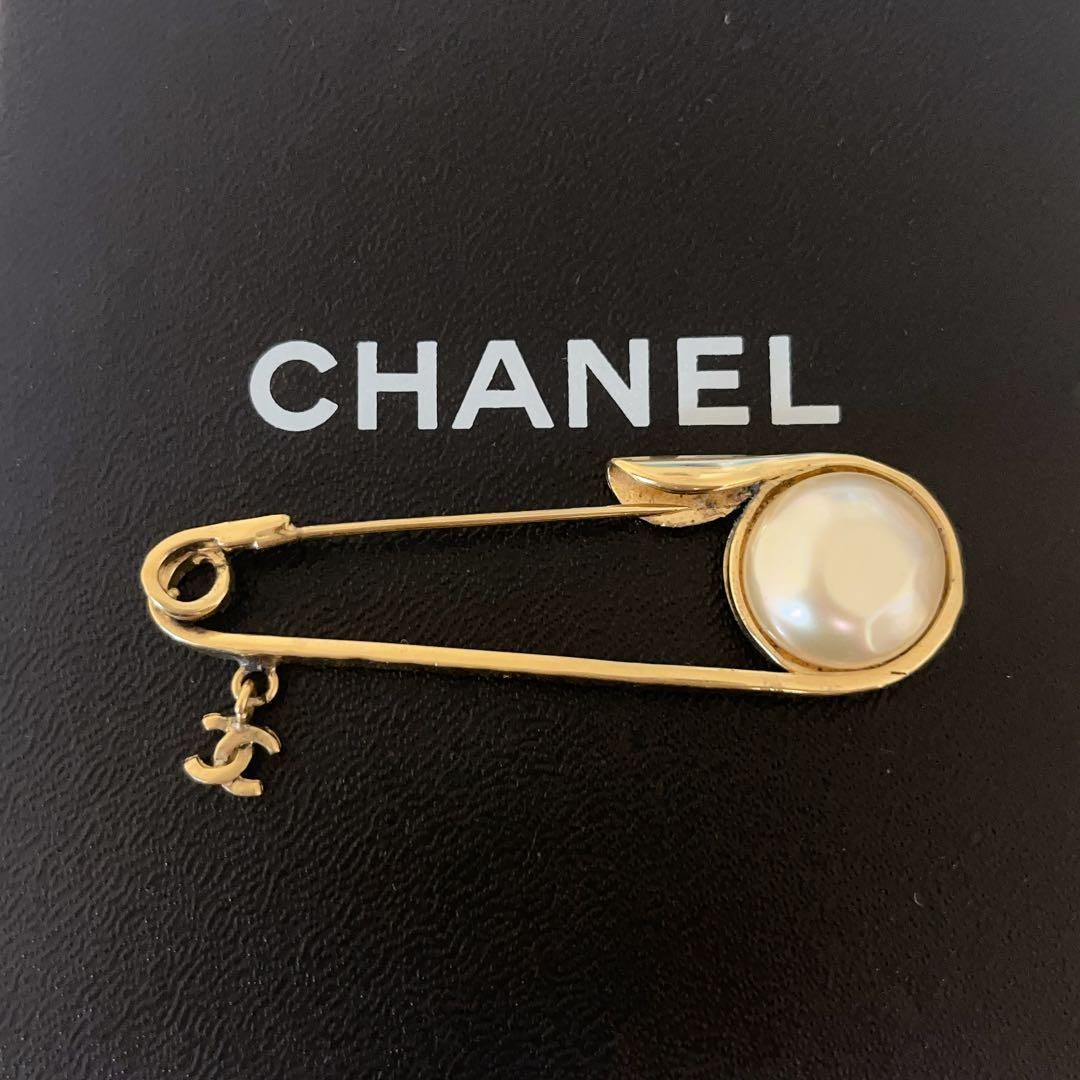 シャネル CHANEL ヴィンテージ ココマーク パール ピンブローチ シャネル CHANEL ヴィンテージ ココマーク パール ピンブローチ