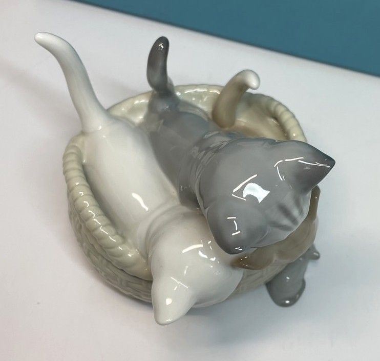 LLADRO リヤドロ 見いつけた 猫 フィギュリン 箱付き 置物 陶器