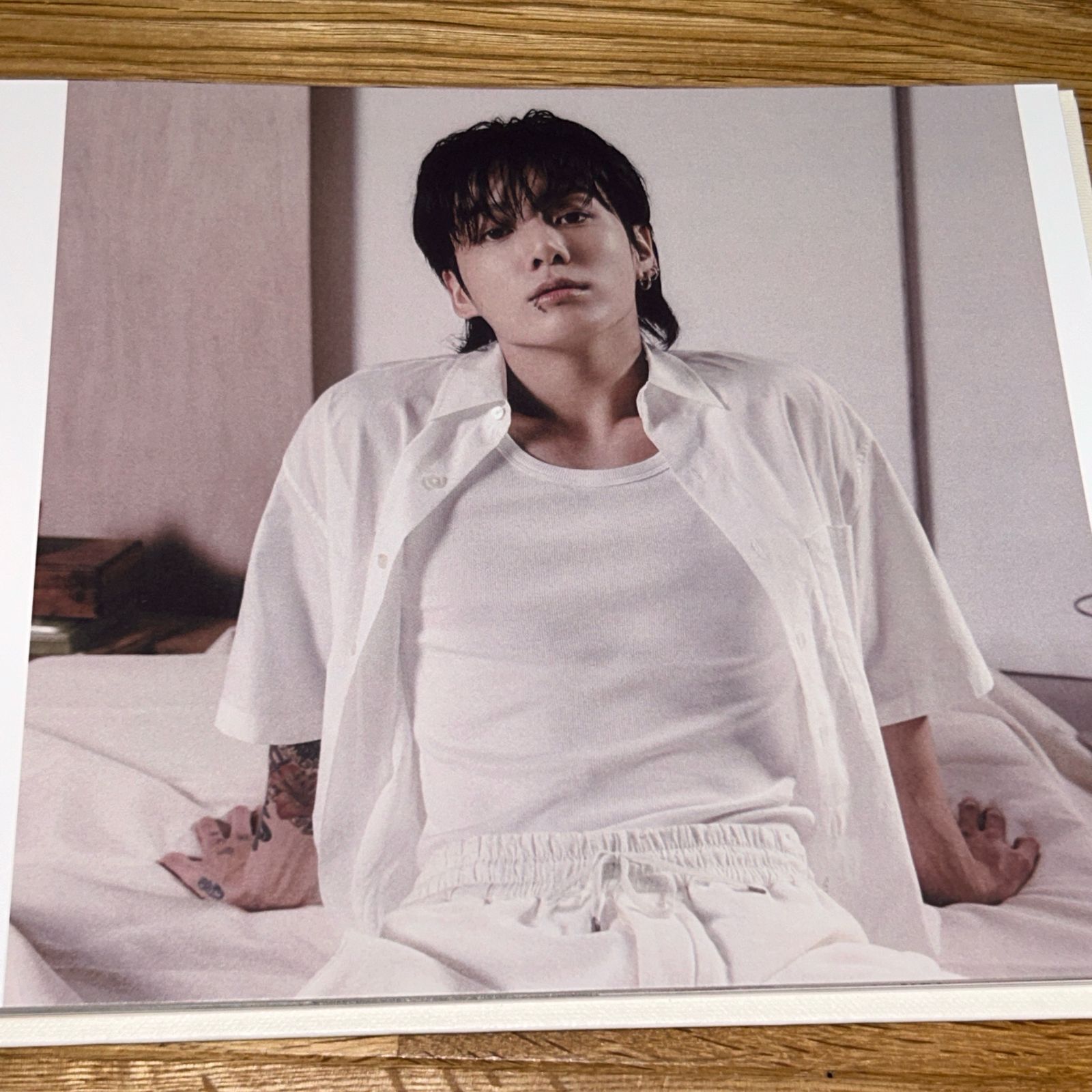 ジョングク(BTS) 直筆サイン「GOLDEN」SOLID ver.CD ジョングク(BTS) 直筆サイン5ヶ所「GOLDEN」SOLID ver.CD - メルカリ