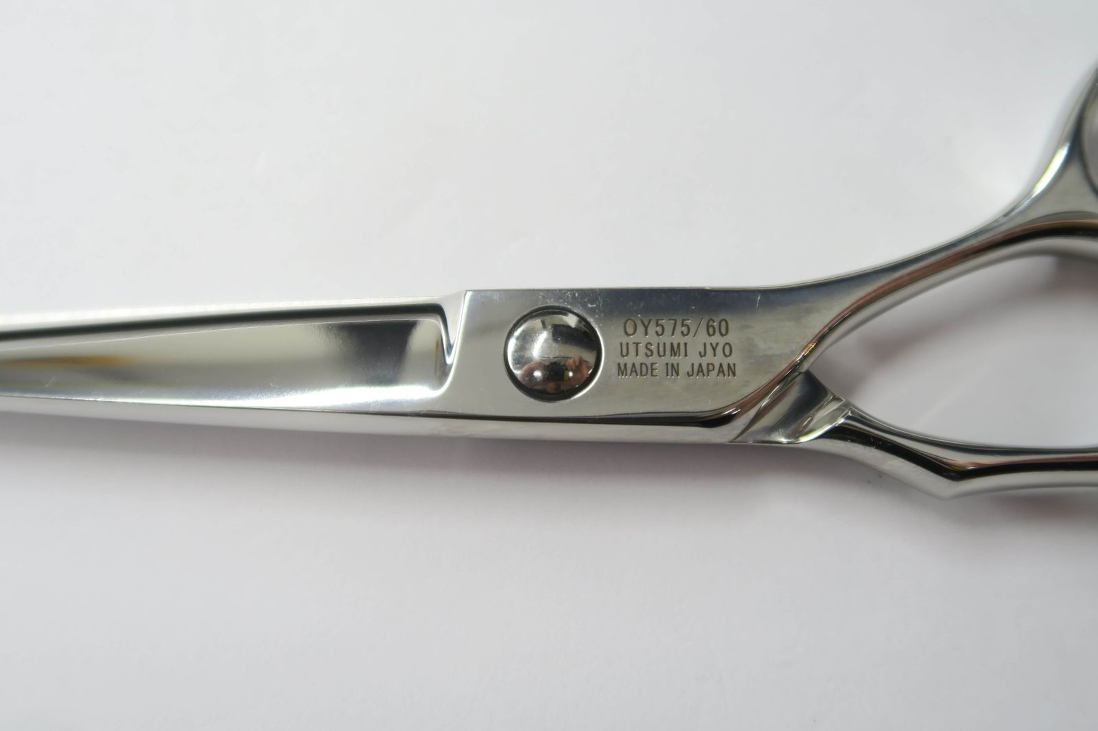 必見！美品！UTSUMI シザー 5.5インチ NEW BW55 必見！美品！UTSUMI シザー 5.5インチ NEW BW55