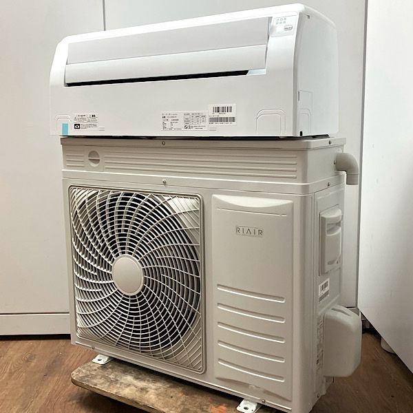YAMADA|ヤマダオリジナル ルームエアコン 14畳用 4.0kW 単相200V RIAIR YHA-V40M2-W 2025年 ●101777