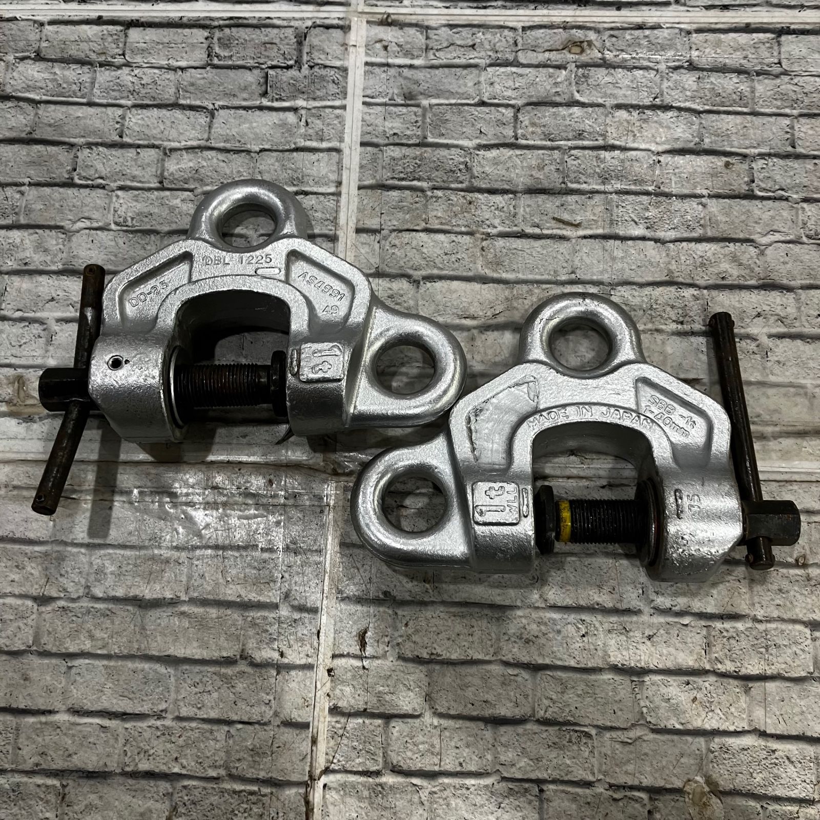 〇イーグルクランプ(今野製作所) ねじ式クランプ(全方向吊上げ) SBB-1t  