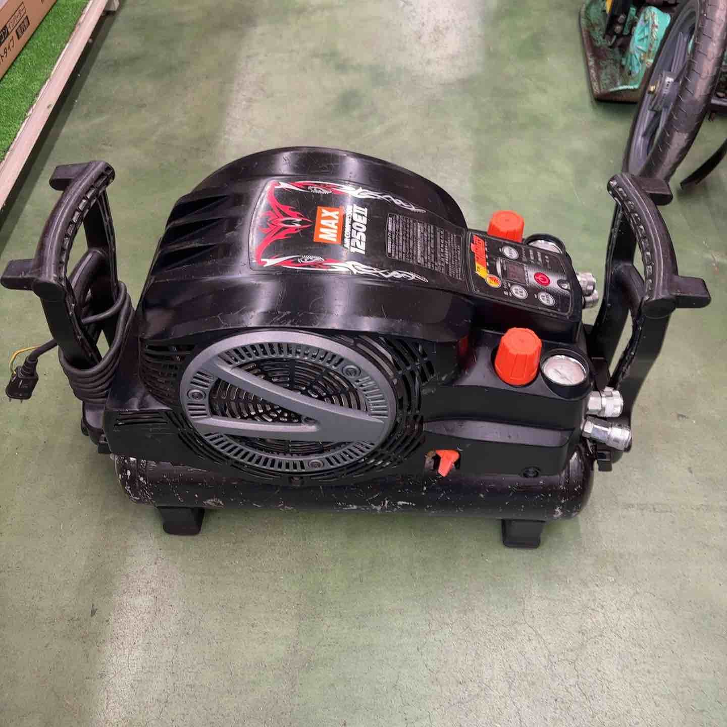 エアコンプレッサー AK-HH1250E2_ブラック