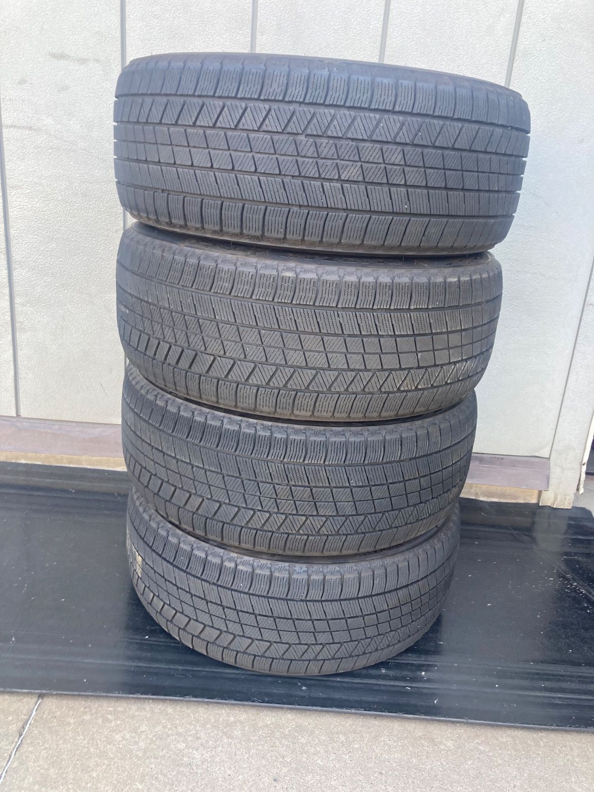 ブリジストン BLIZZAK VRX3 245 40r20 4本 21年製 BS