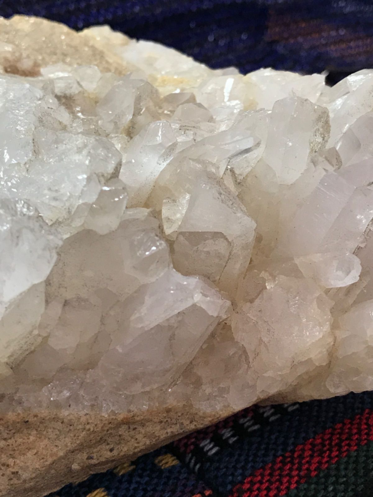 ◉マダガスカル産【母岩付き水晶/クリスタルクラスター】約2200g/2Z23pk ◉マダガスカル産【母岩付き水晶/クリスタルクラスター】原石/約