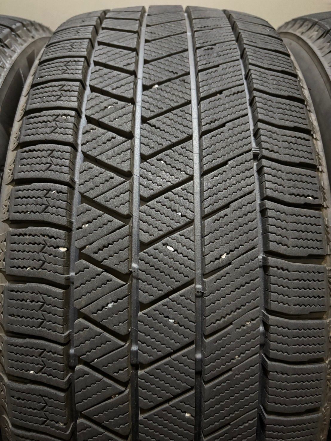☆215/45R17 BRIDGESTONE/VRX3 22年製 スタッドレス 4本